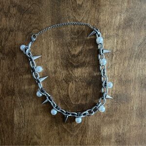 grunge spiked pearls necklace